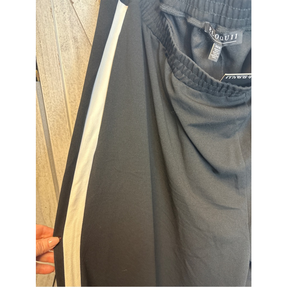 Women's ELOQUII Black & White Stripe Wide Leg Pants 26/28 - Picture 3 of 4